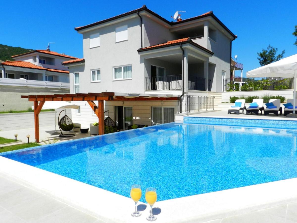 Yourcroatiaholiday - Villa With 6 Rooms Drenje  Esterno foto