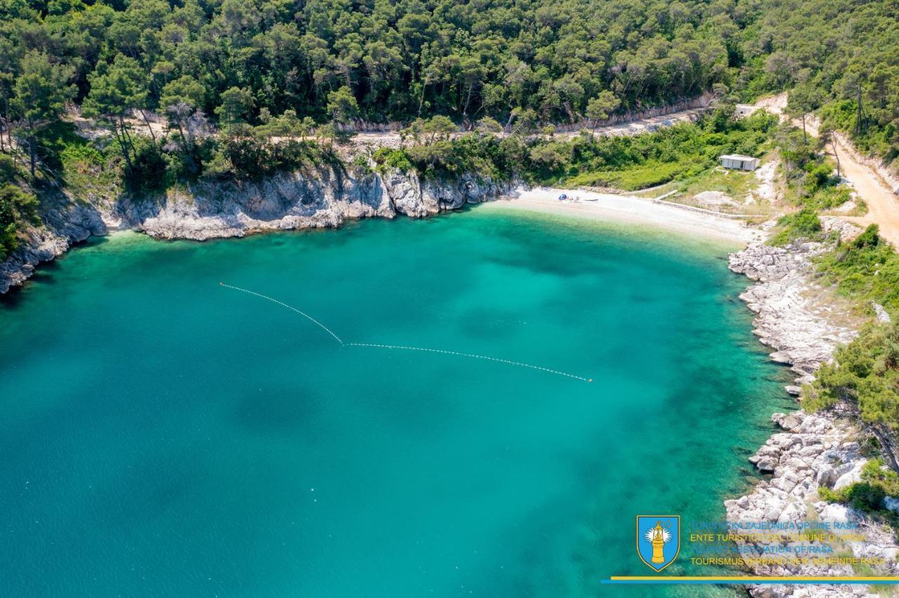 Yourcroatiaholiday - Villa With 6 Rooms Drenje  Esterno foto