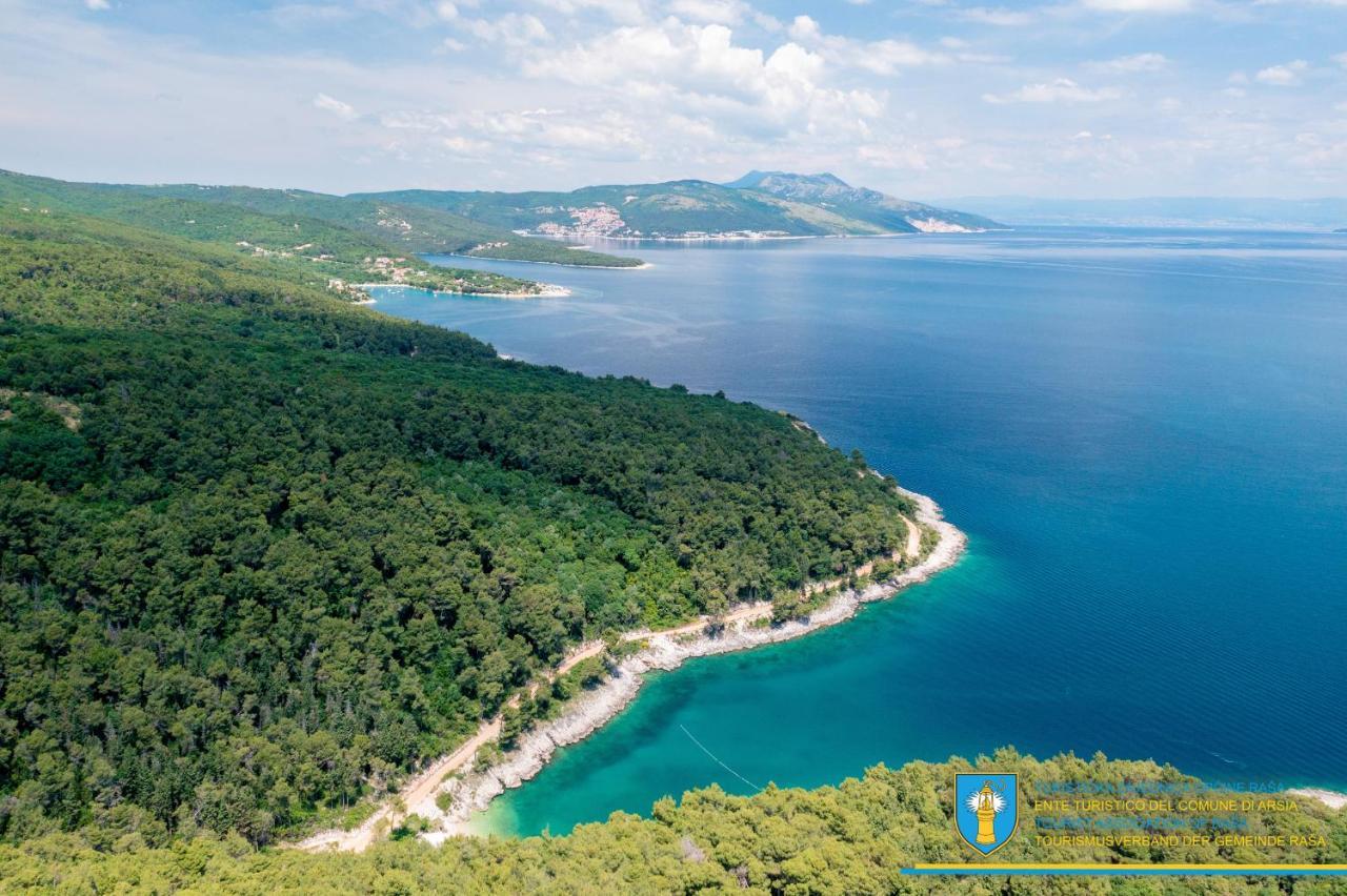 Yourcroatiaholiday - Villa With 6 Rooms Drenje  Esterno foto
