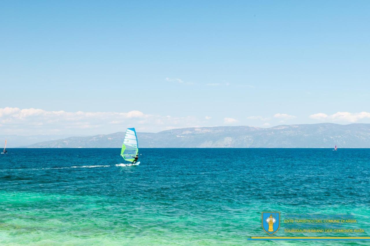 Yourcroatiaholiday - Villa With 6 Rooms Drenje  Esterno foto